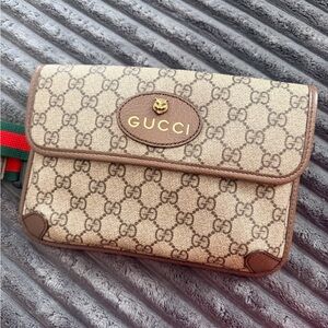 Gucci GG Supreme Belt Bag Brown Crossbody Web Stripe EXCELLENT